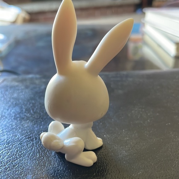 LPS Littlest Pet Shop Hasbro Figure Bunny Rabbit 2004 White - Picture 3 of 5